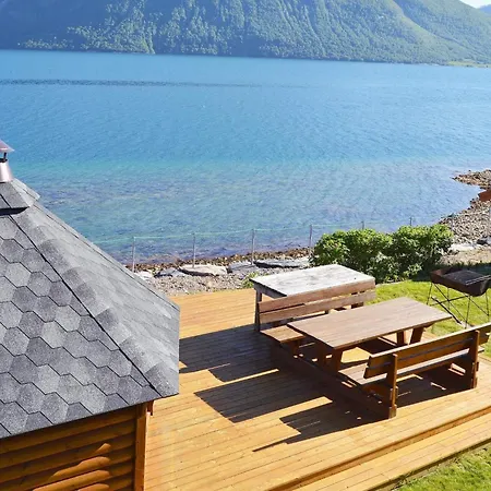 15 Person In Eidsvag-by Traum Сasa de vacaciones Eidsvåg