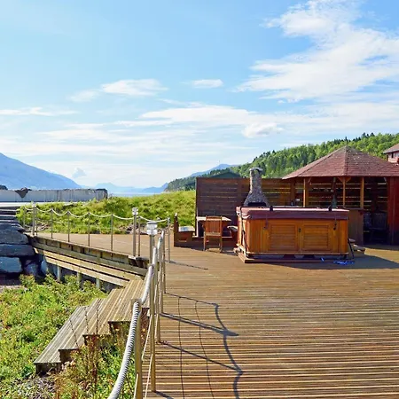 Сasa de vacaciones 15 Person In Eidsvag-by Traum Eidsvåg