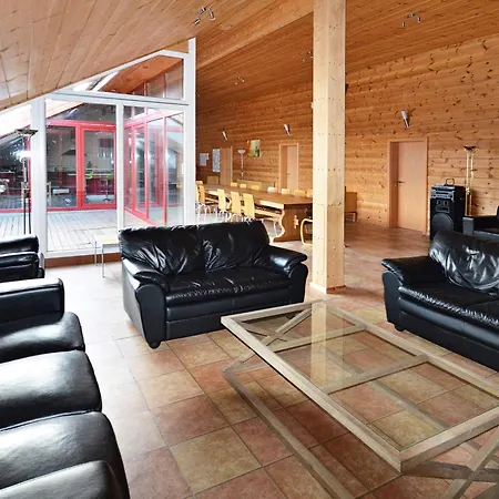 15 Person In Eidsvag-by Traum